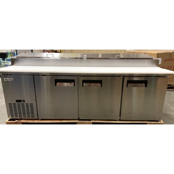 Scratch and Dent Avantco APPT-91-HC 92" 3 Door Refrigerated Pizza Prep Table