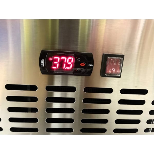 Scratch and Dent Avantco APPT-91-HC 92" 3 Door Refrigerated Pizza Prep Table