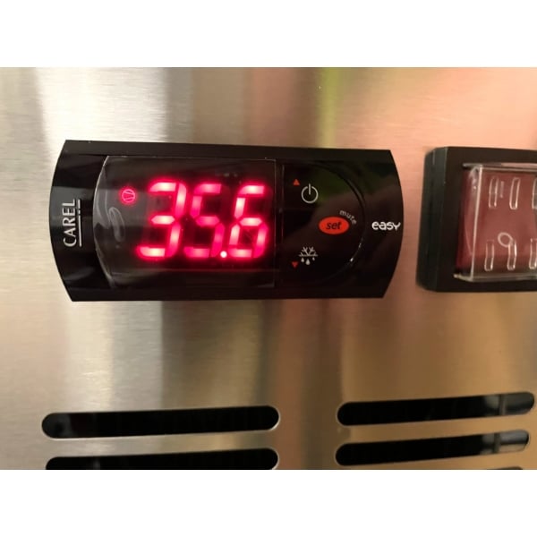 Scratch and Dent Avantco CBE-52-HC 52" 2 Drawer Refrigerated Chef Base