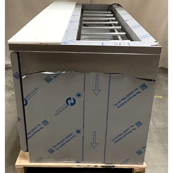 Scratch and Dent Beverage-Air SPE60HC-16 Elite Series 60" 2 Door Refrigerated Sandwich Prep Table