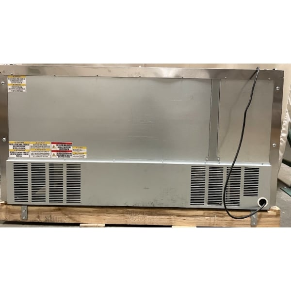 Scratch and Dent Beverage-Air SPE60HC-16 Elite Series 60" 2 Door Refrigerated Sandwich Prep Table