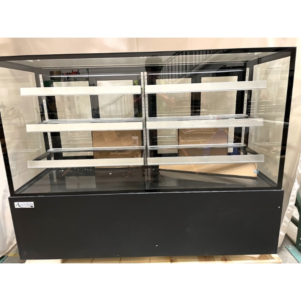 Scratch and Dent Avantco BCF-72-HC 70 7/8" Square Glass Black Refrigerated Bakery Display Case