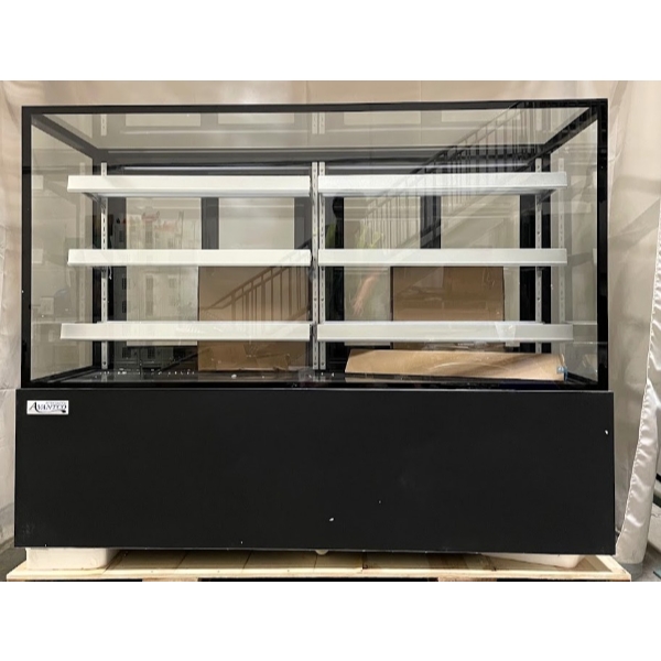 Scratch and Dent Avantco BCF-72-HC 70 7/8" Square Glass Black Refrigerated Bakery Display Case