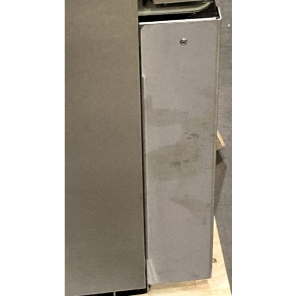 Scratch and Dent Avantco A-23F-HC 29" Solid Door Reach-In Freezer