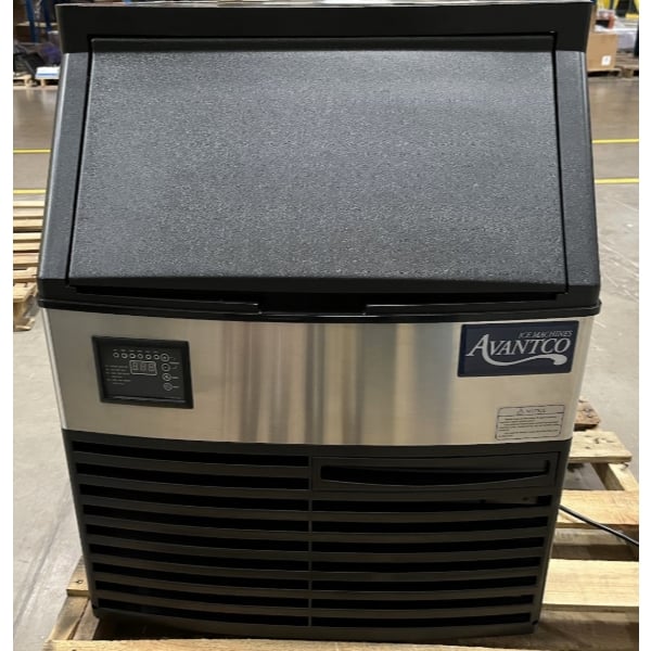 Scratch and Dent Avantco Ice UC-H-210-A 26" Air-Cooled Undercounter Half Cube Ice Machine with 80 lb. Storage Bin - 222 lb., 115V