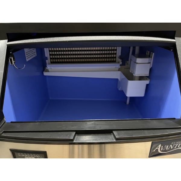 Scratch and Dent Avantco Ice UC-H-210-A 26" Air-Cooled Undercounter Half Cube Ice Machine with 80 lb. Storage Bin - 222 lb., 115V