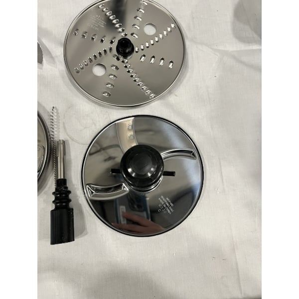 Scratch and Dent Waring WFP16S 4 Qt. Clear Batch Bowl Food Processor with Vegetable Prep Lid Chute and 3 Discs - 2 hp