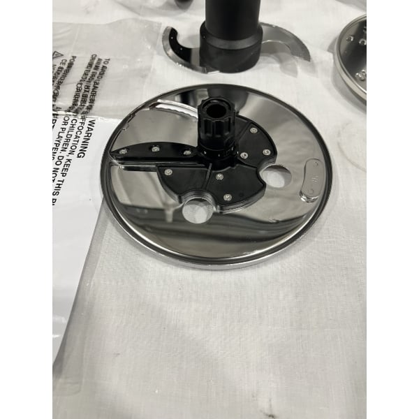 Scratch and Dent Waring WFP16S 4 Qt. Clear Batch Bowl Food Processor with Vegetable Prep Lid Chute and 3 Discs - 2 hp