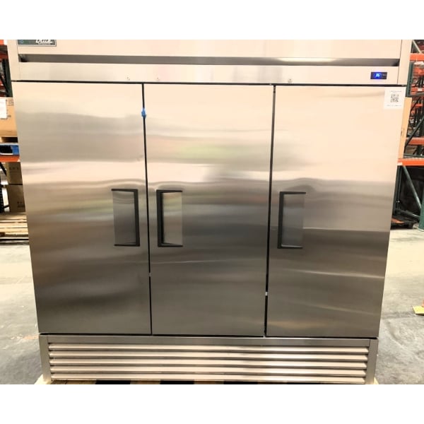 Scratch and Dent True T-72-HC 78 1/8" Solid Door Reach-In Refrigerator