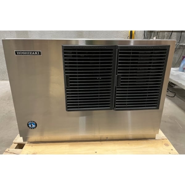 Scratch and Dent Hoshizaki KM-330MAK 30" Low Profile Air-Cooled Modular Crescent Cube Ice Machine - 431 lb., 115V