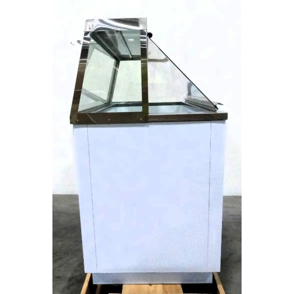 Scratch and Dent Avantco CPW-47-HC 47 1/8" 8 Tub White Deluxe Ice Cream Dipping Cabinet