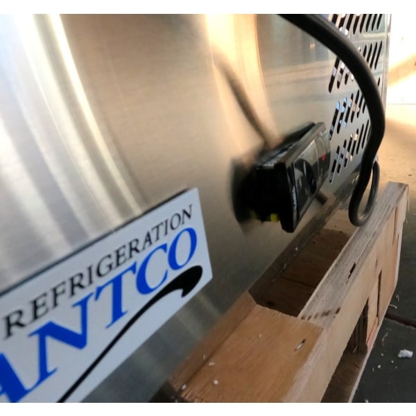 Scratch and Dent Avantco CPT-71 71" Countertop Refrigerated Prep Rail