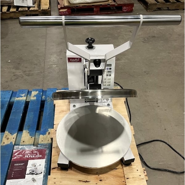 Scratch and Dent Estella DPC18P 18" Manual Clamshell Pizza Dough Press - 120V, 1200W