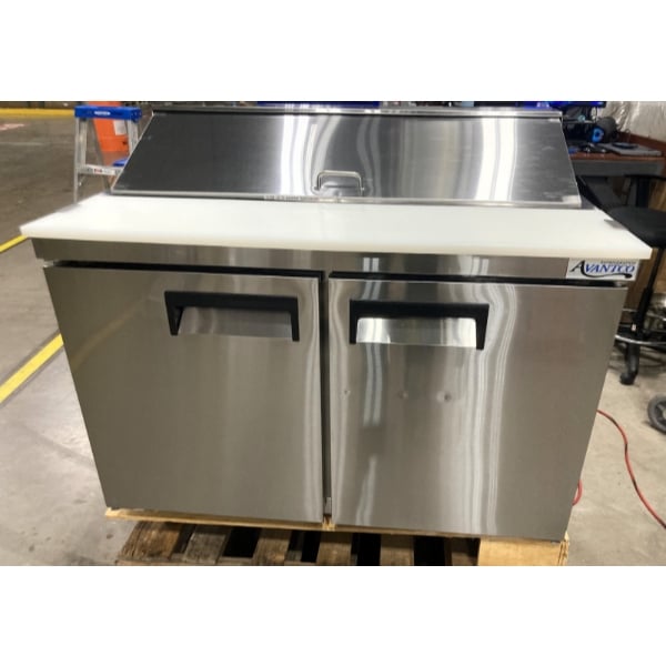Scratch and Dent Avantco APT-48-HC 47" 2 Door Refrigerated Sandwich Prep Table
