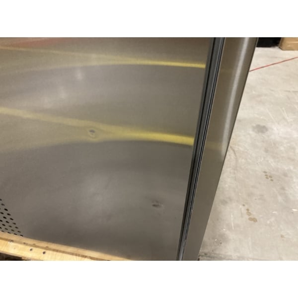Scratch and Dent Avantco APT-48-HC 47" 2 Door Refrigerated Sandwich Prep Table