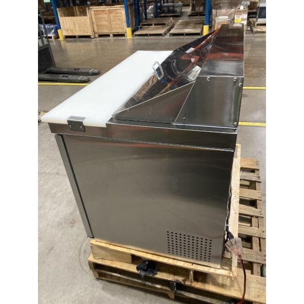 Scratch and Dent Avantco APT-48-HC 47" 2 Door Refrigerated Sandwich Prep Table