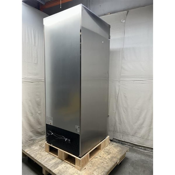 Scratch and Dent Avantco SS-1F-HC 29" Stainless Steel Solid Door Reach-In Freezer