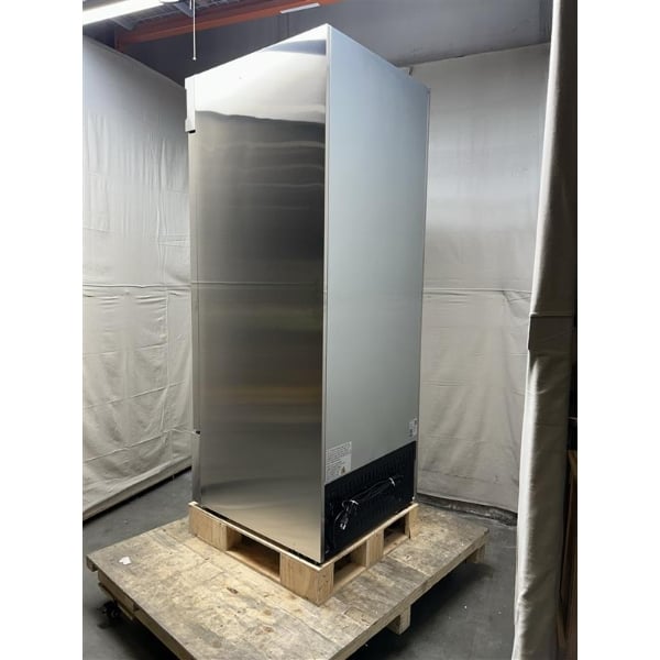 Scratch and Dent Avantco SS-1F-HC 29" Stainless Steel Solid Door Reach-In Freezer