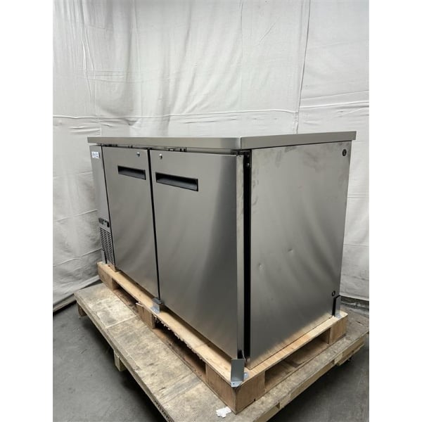 Scratch and Dent Avantco UDD-2-HC-S Four Tap Kegerator Beer Dispenser - Stainless Steel, (2) 1/2 Keg Capacity