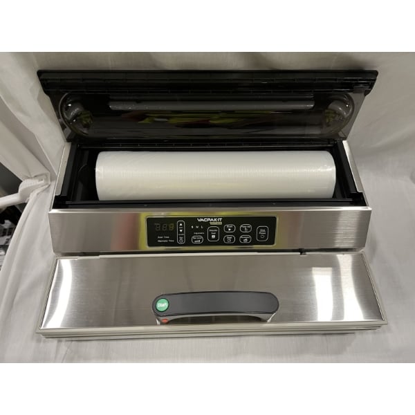 Scratch and Dent VacPak-It Ultima UVME16SS Vacuum Packing Machine with 16" Seal Bar, Roll Cutter, and Dual Piston Dry Pump - 120V, 550W