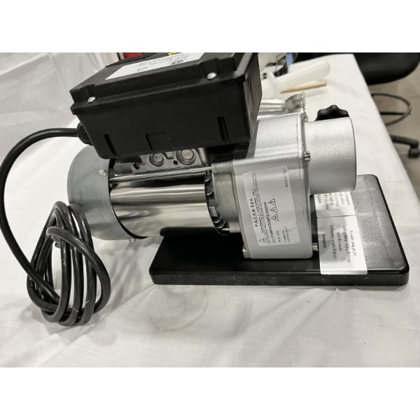 Scratch and Dent Tre Spade Med Junior Electric Tomato Mill F17400 - 2/5 hp, 300W