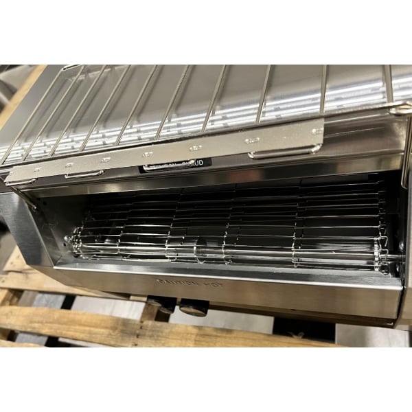 Scratch and Dent Hatco TQ-1800H Toast-Qwik Conveyor Toaster with 3" Opening - 208V, 4,600W