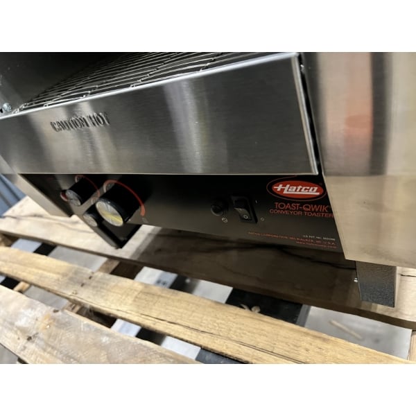 Scratch and Dent Hatco TQ-1800H Toast-Qwik Conveyor Toaster with 3" Opening - 208V, 4,600W
