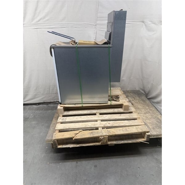 Scratch and Dent Pitco® 45C+S Liquid Propane 42-50 lb. Stainless Steel Floor Fryer