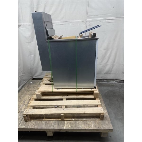 Scratch and Dent Pitco® 45C+S Liquid Propane 42-50 lb. Stainless Steel Floor Fryer