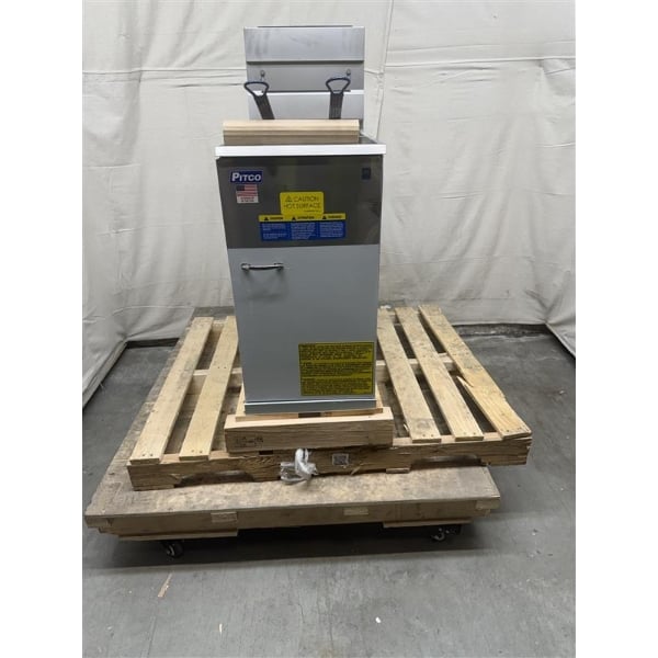 Scratch and Dent Pitco® 45C+S Liquid Propane 42-50 lb. Stainless Steel Floor Fryer