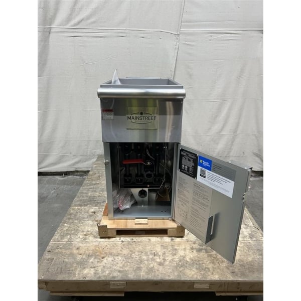 Scratch and Dent MainStreet Equipment Natural Gas 40 lb. Stainless Steel Floor Fryer - 90,000 BTU