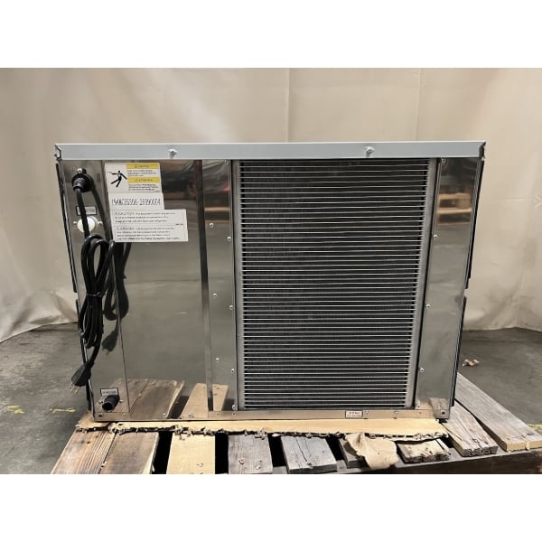 Scratch and Dent Avantco Ice MC-H-530-A 30" Air-Cooled Modular Half Cube Ice Machine - 500 lb., 115V