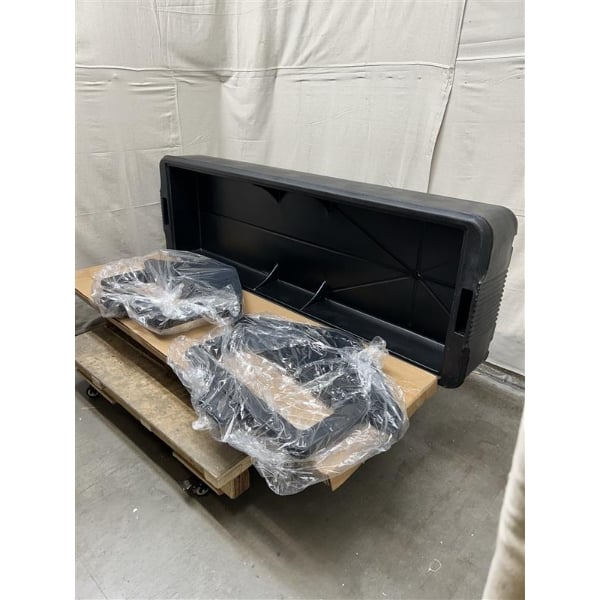 Scratch and Dent Carlisle 660103 Six Star Black 6' Tabletop Food / Salad Bar with Sneeze Guard