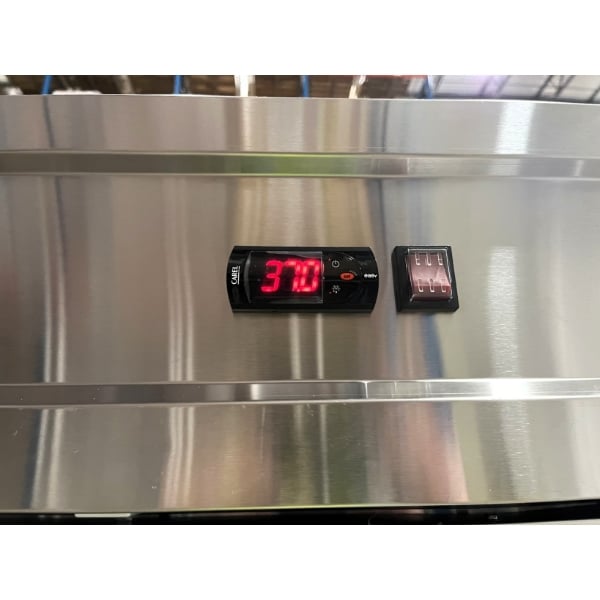 Scratch and Dent Avantco SS-3R-HC 81 5/16" Stainless Steel Solid Door Reach-In Refrigerator