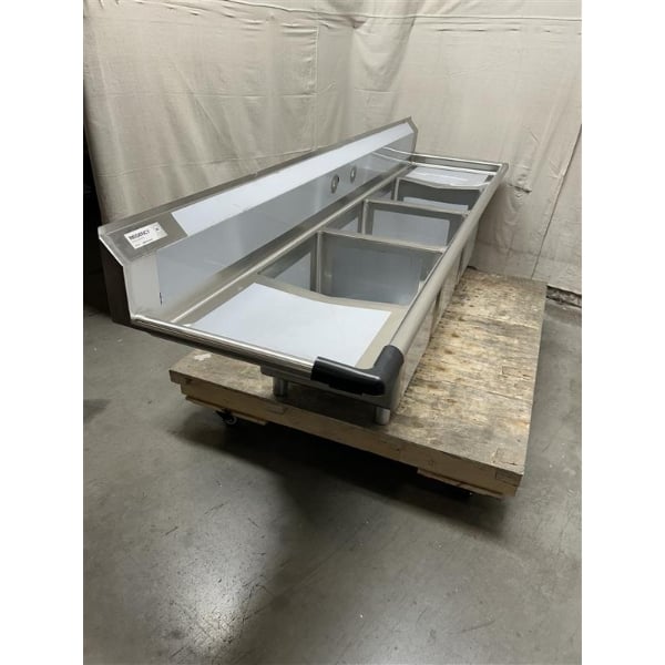 Scratch and Dent Regency 94" Three Compartment Commercial Sink with Galvanized Steel Legs, Two 18" Drainboards, and 18" x 18" x 14" Sink Bowls