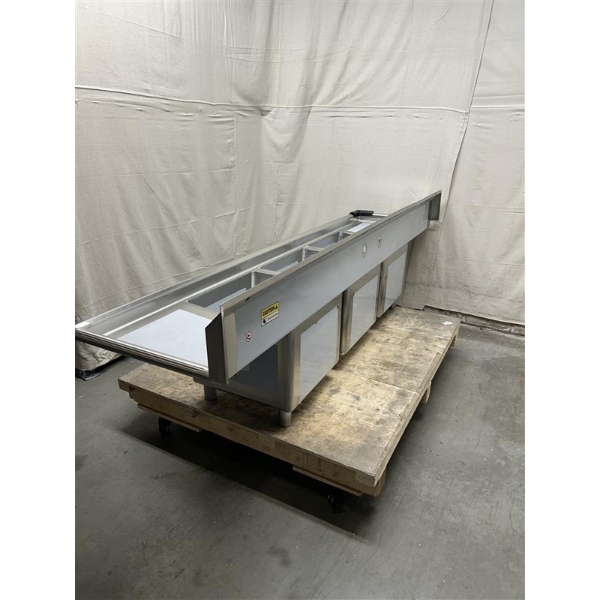 Scratch and Dent Regency 94" Three Compartment Commercial Sink with Galvanized Steel Legs, Two 18" Drainboards, and 18" x 18" x 14" Sink Bowls