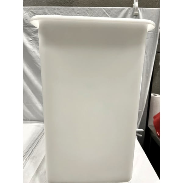 Scratch and Dent Cambro IB36148 34 Gallon / 540 Cup White Flat Top Mobile Ingredient Storage Bin with Sliding Lid