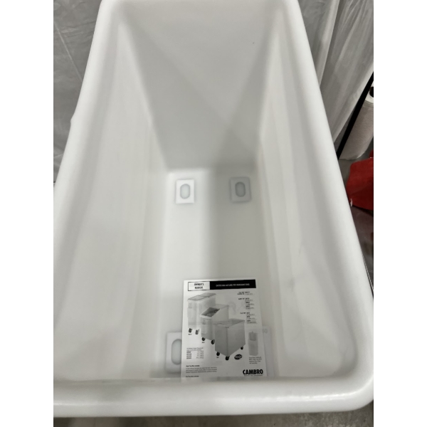 Scratch and Dent Cambro IB36148 34 Gallon / 540 Cup White Flat Top Mobile Ingredient Storage Bin with Sliding Lid