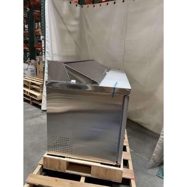 Scratch and Dent MainStreet Equipment 70" Standard Top 3 Door Refrigerated Sandwich Prep Table