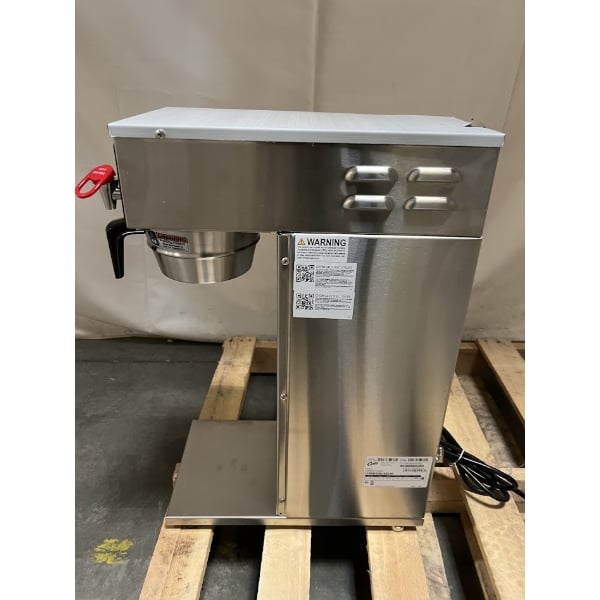 Scratch and Dent Curtis D500GT12A000 Automatic Airpot Coffee Brewer with Digital Controls - 120V, 1,675W