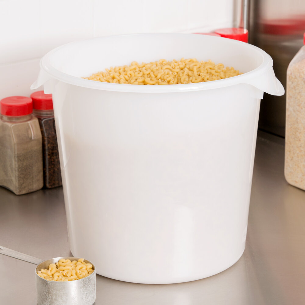 Rubbermaid FG572700WHT 18 Qt. White Round Food Storage Container