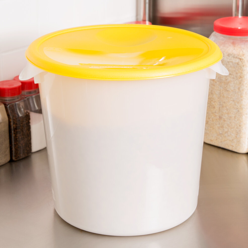 Rubbermaid FG572700WHT 18 Qt. White Round Food Storage Container