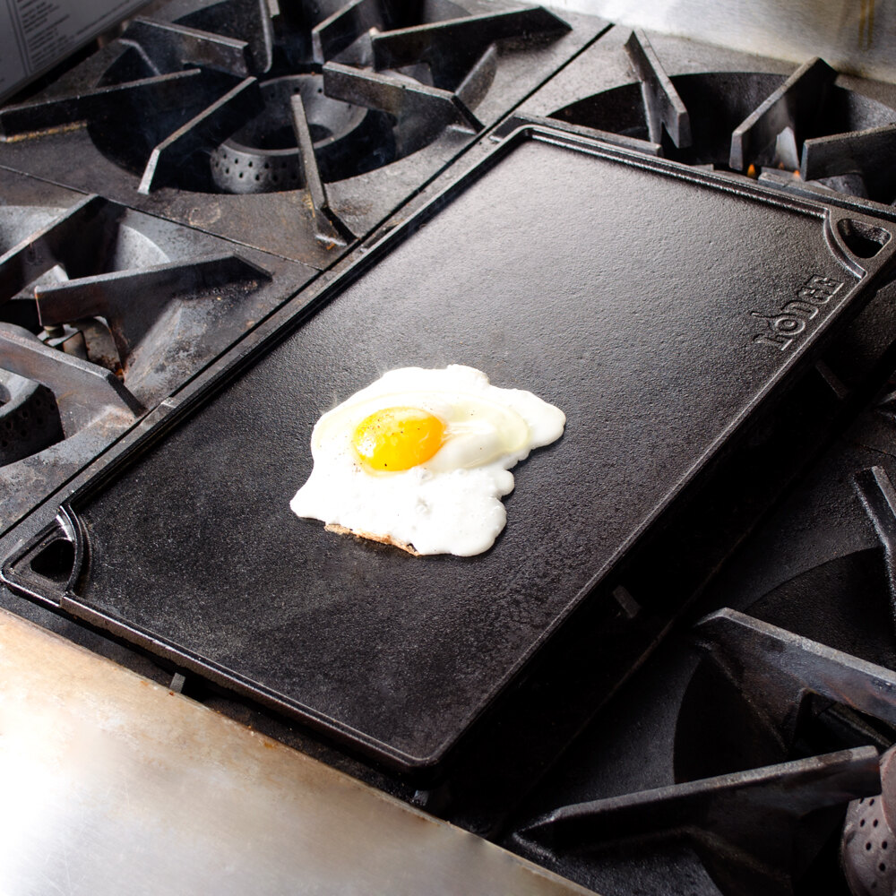 Lodge LDP3 Pre Seasoned Cast Iron Reversible Griddle And Grill Pan