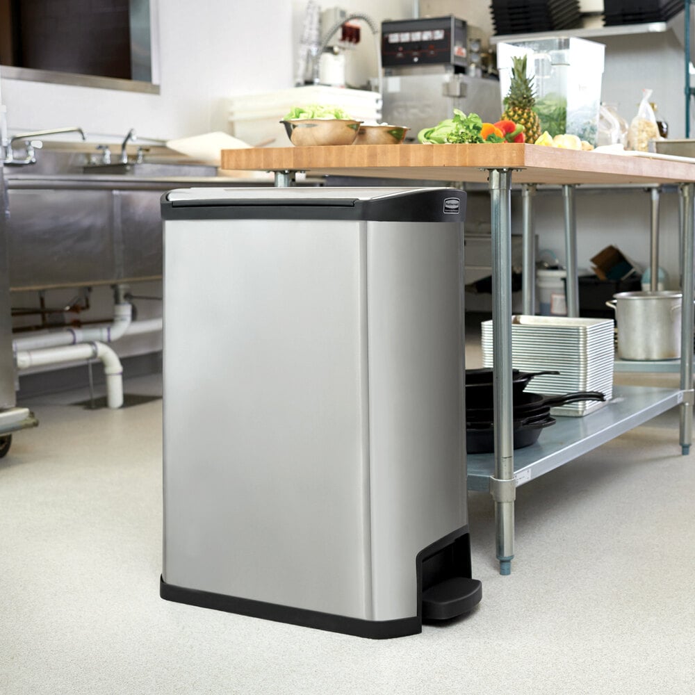 Rubbermaid 1901993 Slim Jim Stainless Steel Black Accent End StepOn