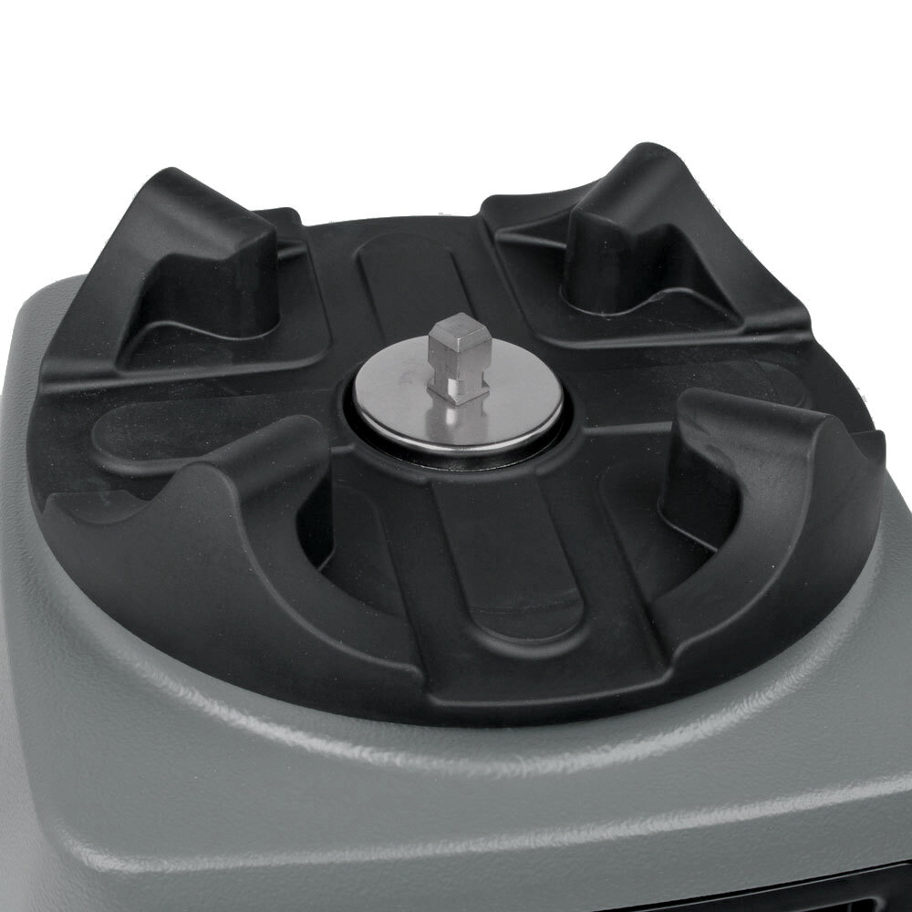 Waring CB15TSF 1 Gallon Stainless Steel Food Blender with Timer and Spigot