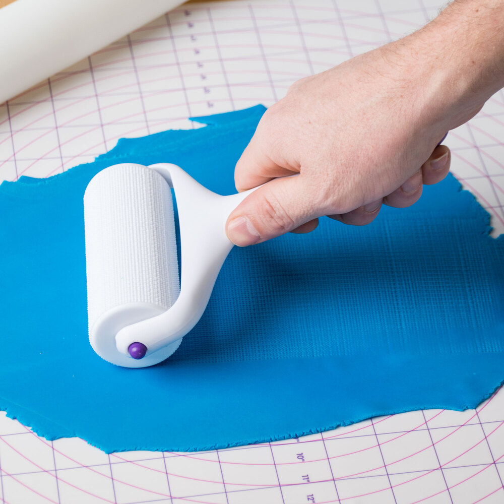 Wilton 19071358 Fabric / Burlap Pattern Fondant / Gum Paste Roller