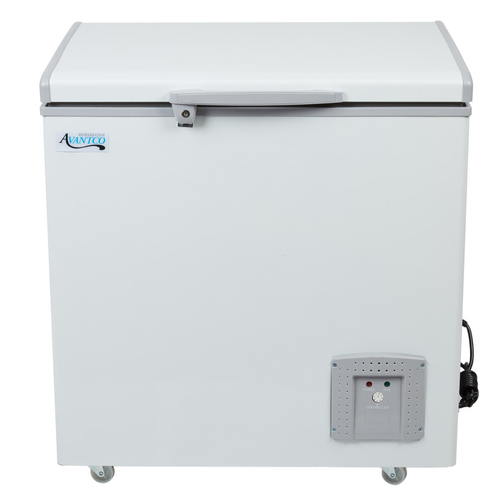 Avantco CF5 Commercial Chest Freezer
