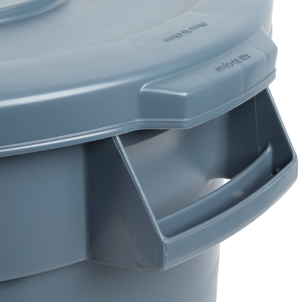 Rubbermaid Brute 10 Gallon Trash Can & Lid