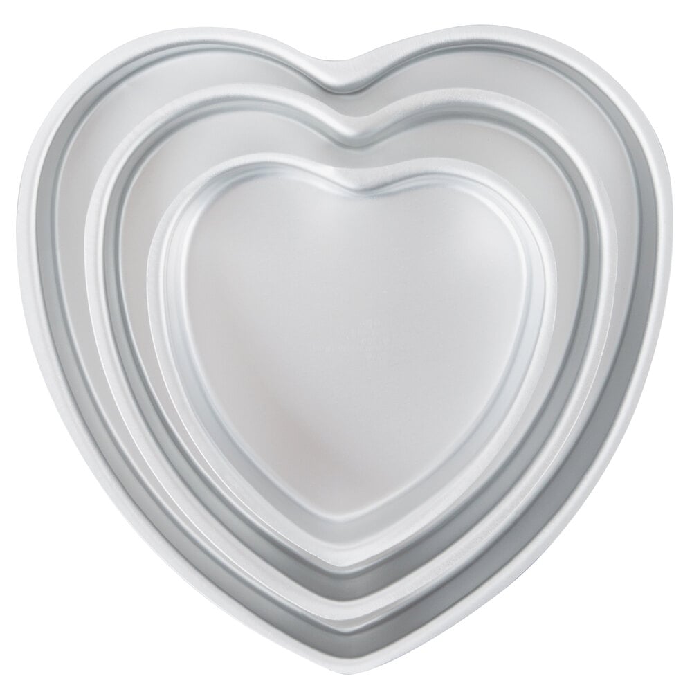 Wilton Decorator Preferred 4Piece HeartShaped Cake Pan Set