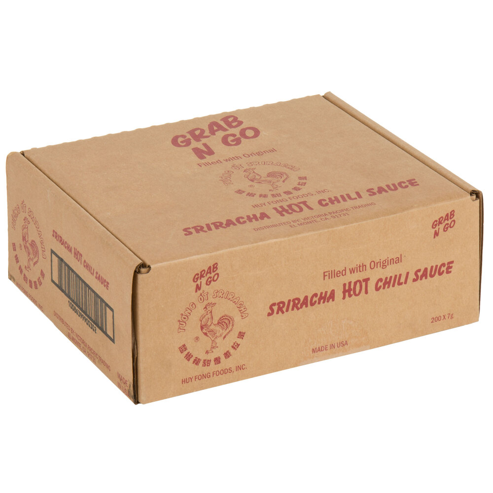 Huy Fong 7 Gram Sriracha Hot Chili Sauce Packets - 200/Case